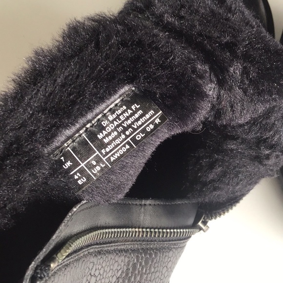 Dr. Martens Magdalena black heeled ankle boots pebbled - Picture 11 of 16